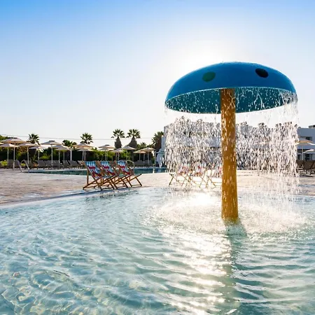 Lambi Otel 4*