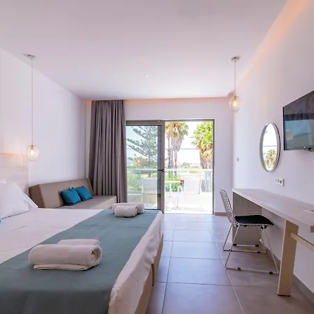 Hotell Lambi 4*