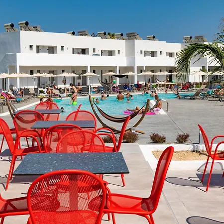 Lambi Hotel 4*